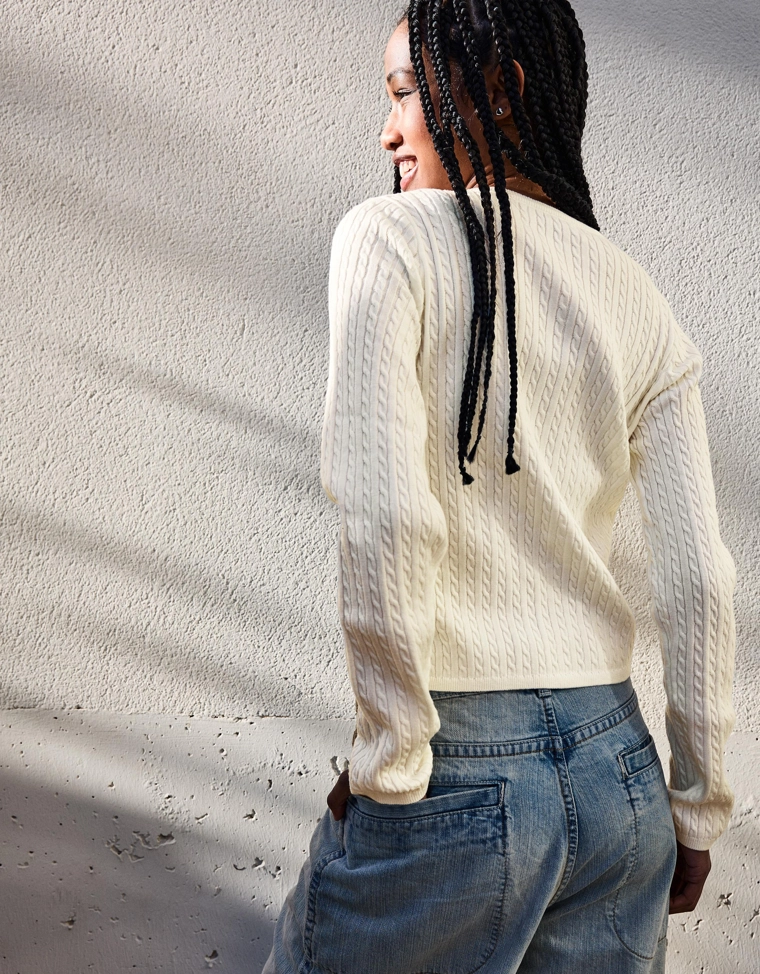 Кардиган на пуговицах с косами