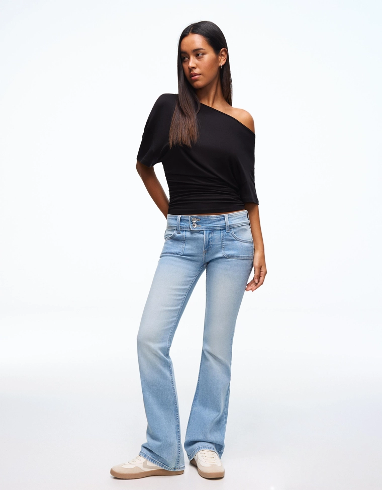 Расклешенные джинсы с низкой посадкой