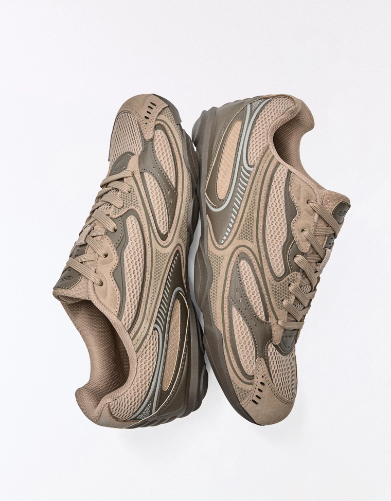 Спортивная обувь на тонкой подошве