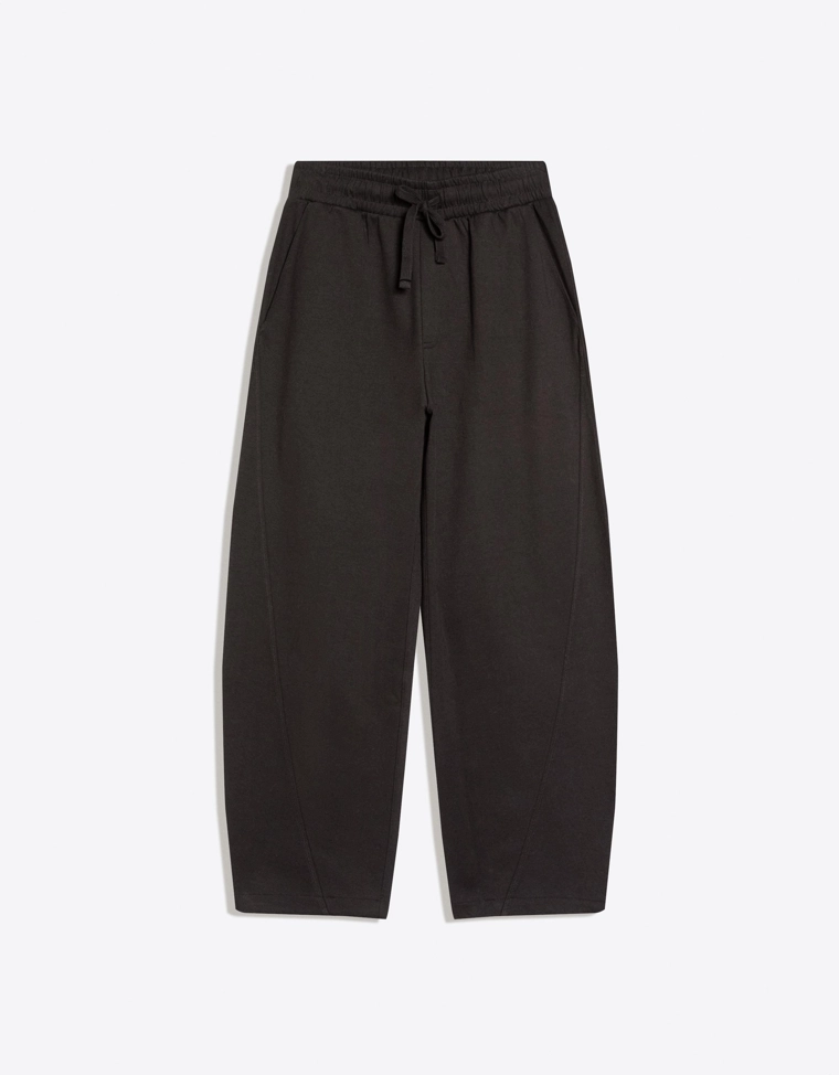 Брюки-бананы