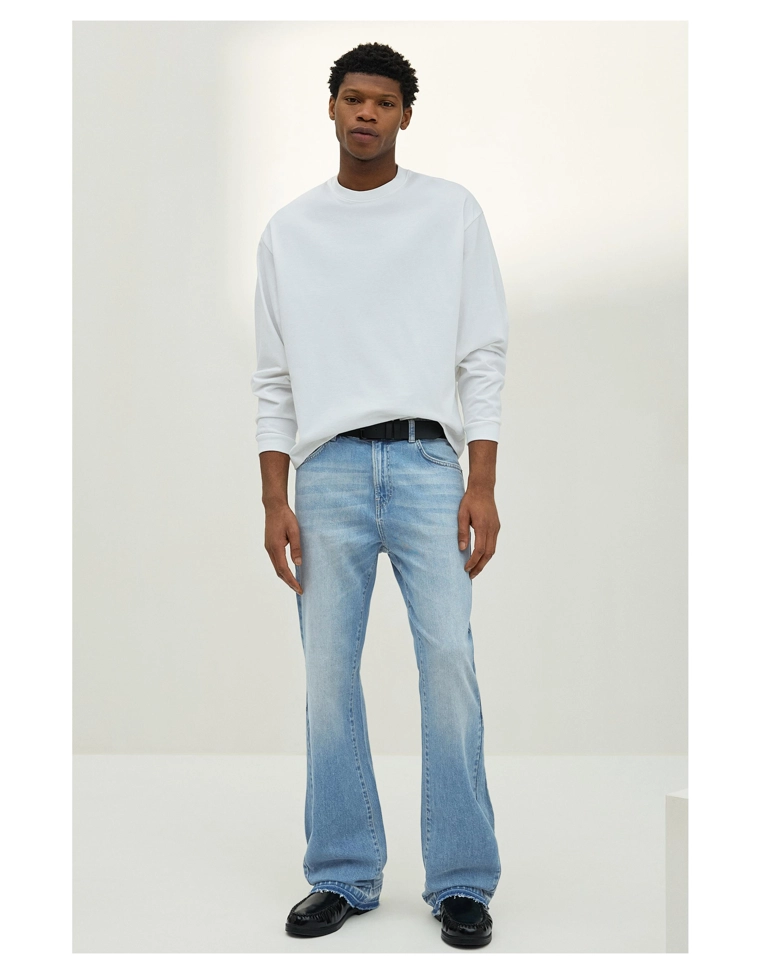 Расклешенные джинсы комфортной посадки