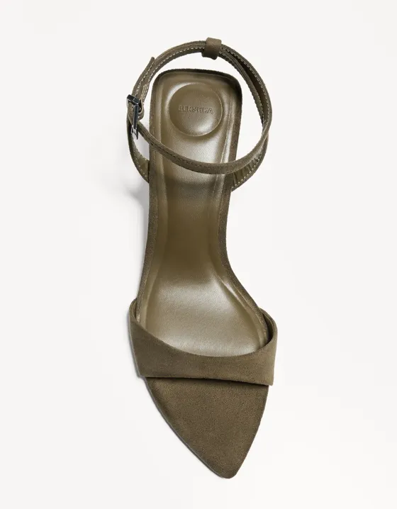 Босоножки на каблуке с ремешком на щиколотке