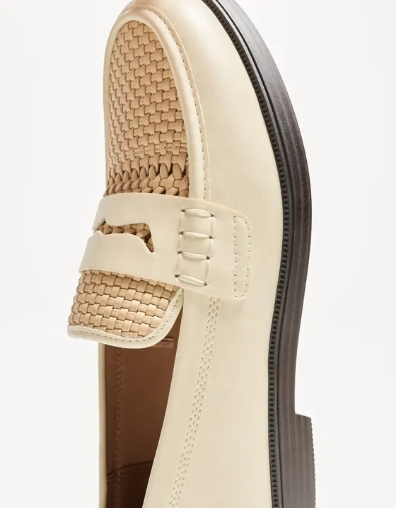 Плетеные лоферы