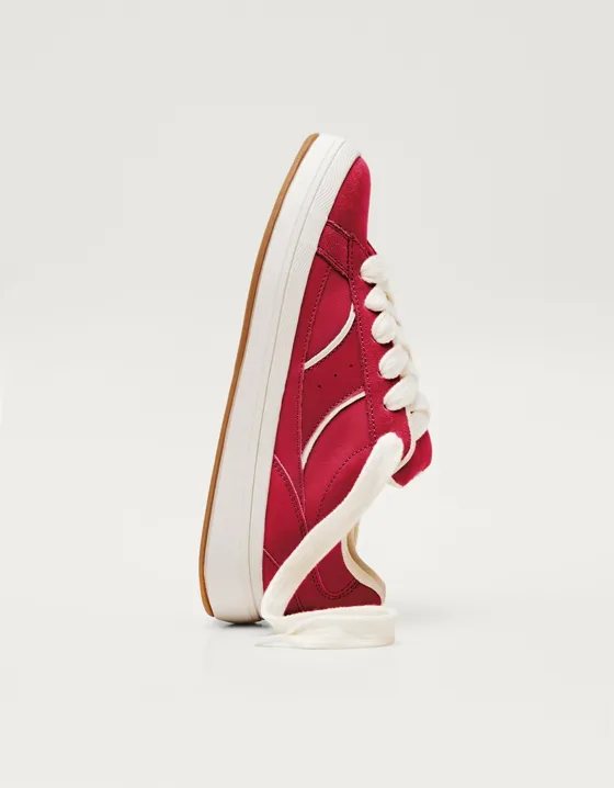 Кожаные кроссовки в скейтерском стиле