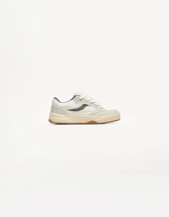 Кроссовки в скейтерском стиле