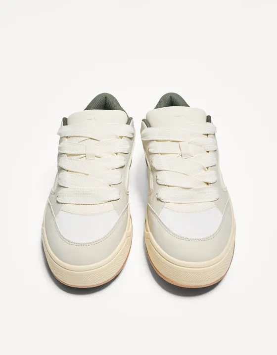 Кроссовки в скейтерском стиле