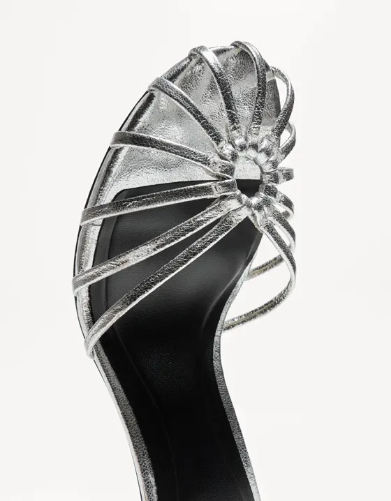 Сандалии с ремешками, на каблуке