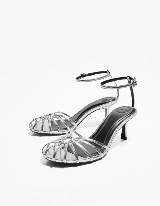 Сандалии с ремешками, на каблуке