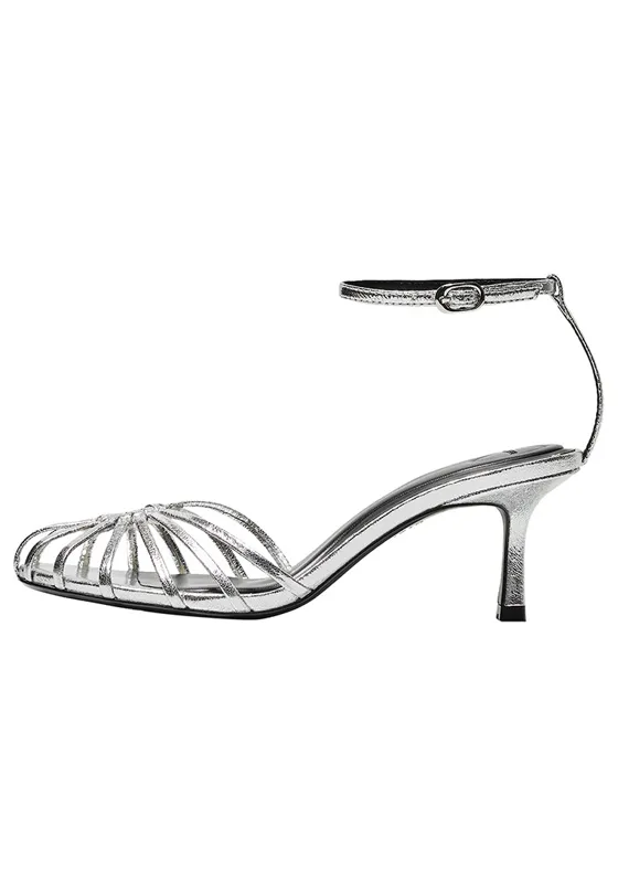 Сандалии с ремешками, на каблуке