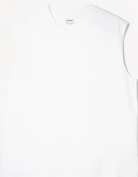 Топ без рукавов