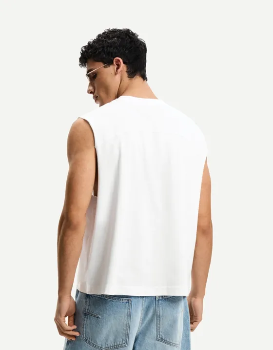 Топ без рукавов