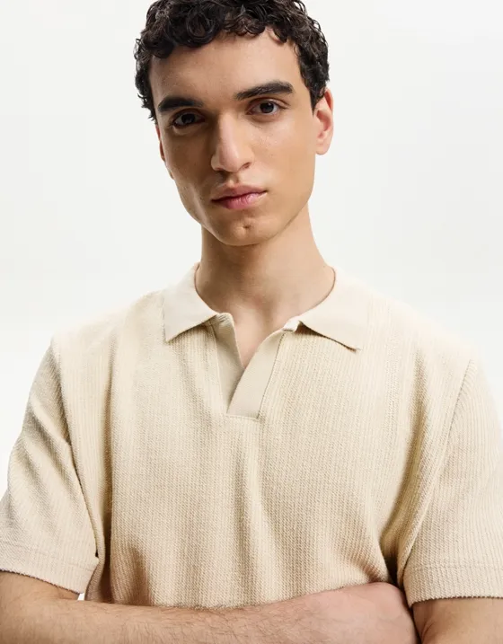 Поло из рельефной ткани