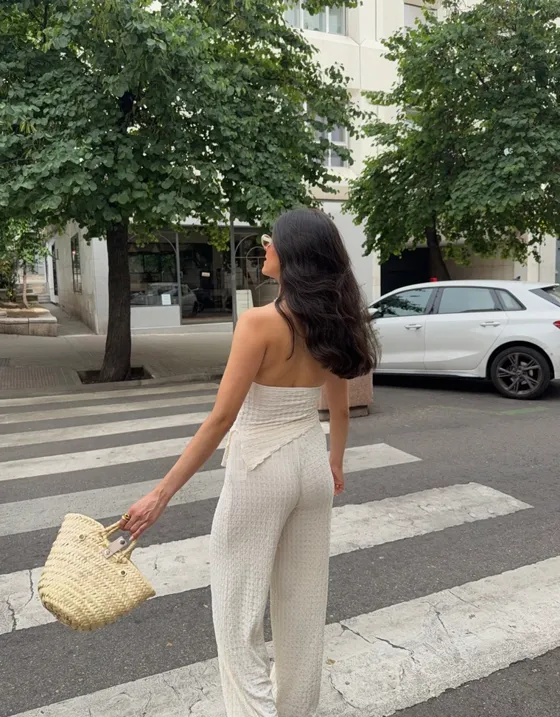 Брюки с широкими штанинами