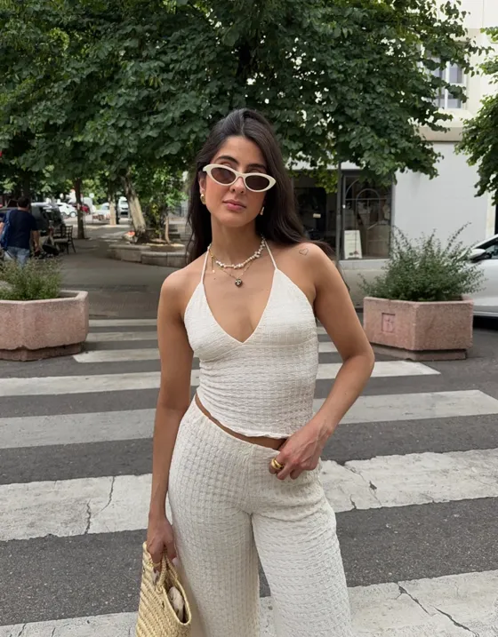 Брюки с широкими штанинами