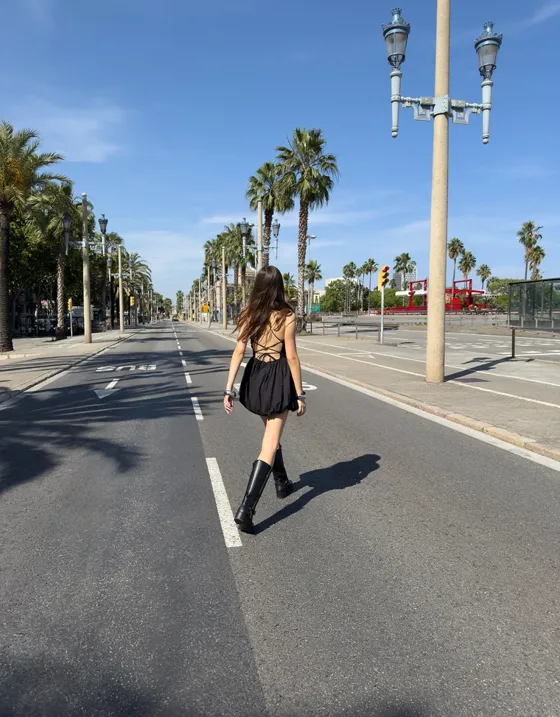 Мини-платье с юбкой balloon