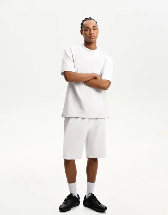 Шорты-бермуды