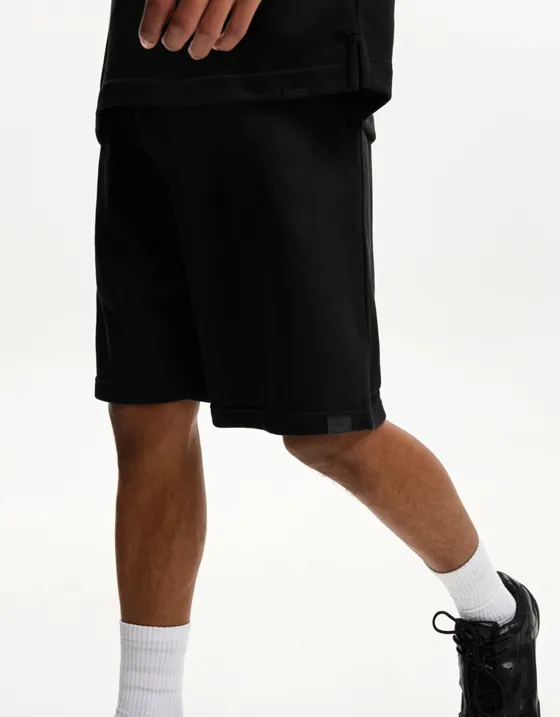 Шорты-бермуды