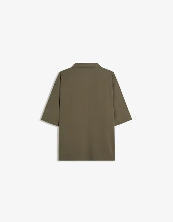 Рубашка геометрического кроя с короткими рукавами