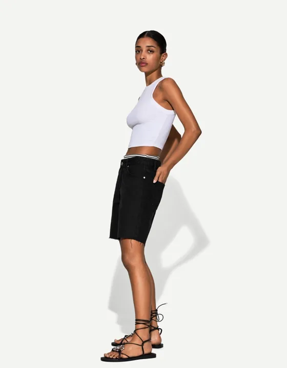 Джинсовые шорты