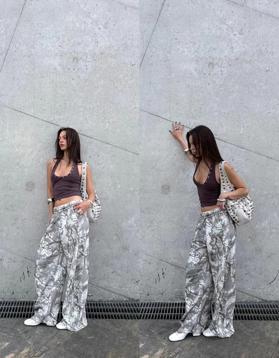 Брюки barrel из мягкой ткани с принтом