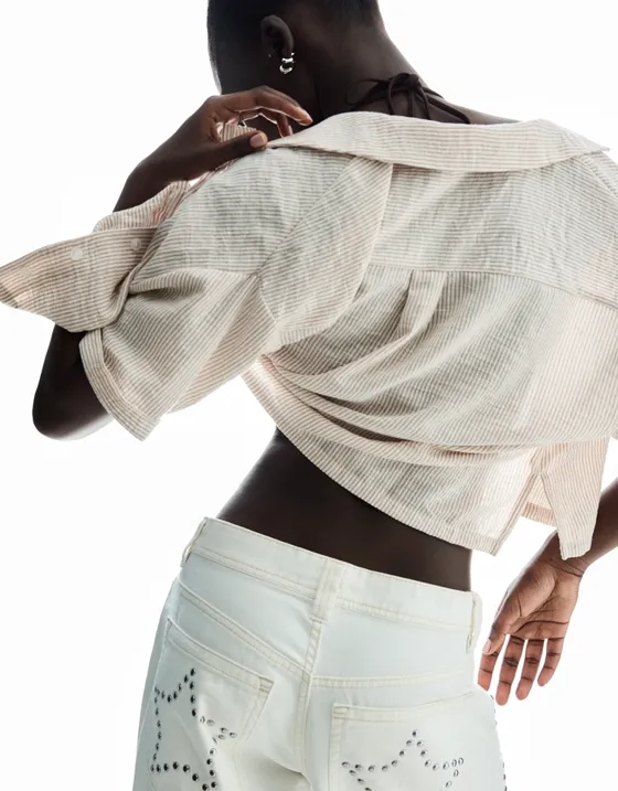 Рубашка из рельефной ткани с короткими рукавами