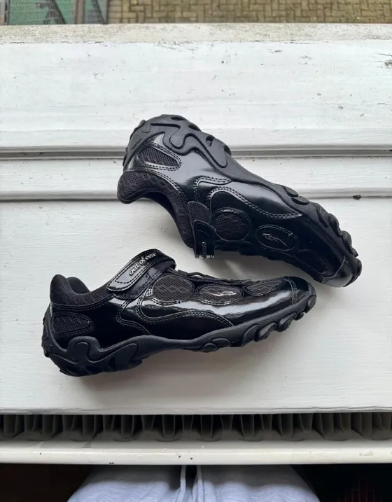 Футболка черная