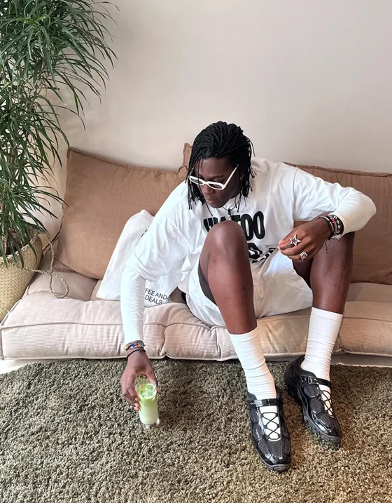 Футболка черная