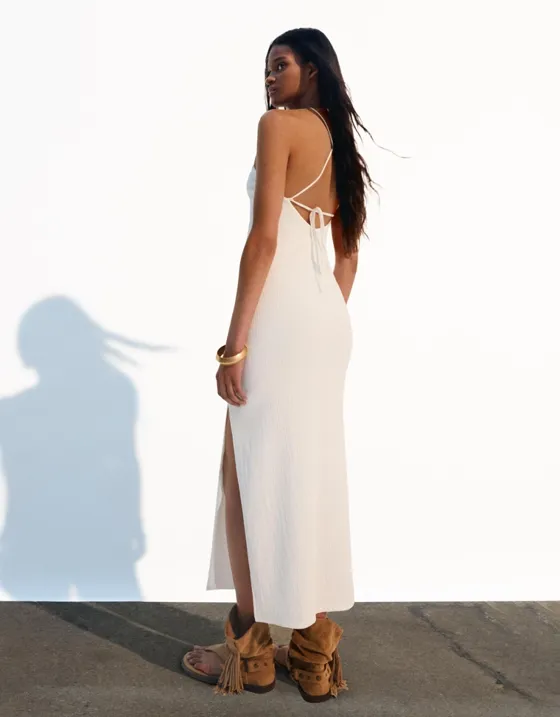 Платье миди в стиле рустик с бретелями