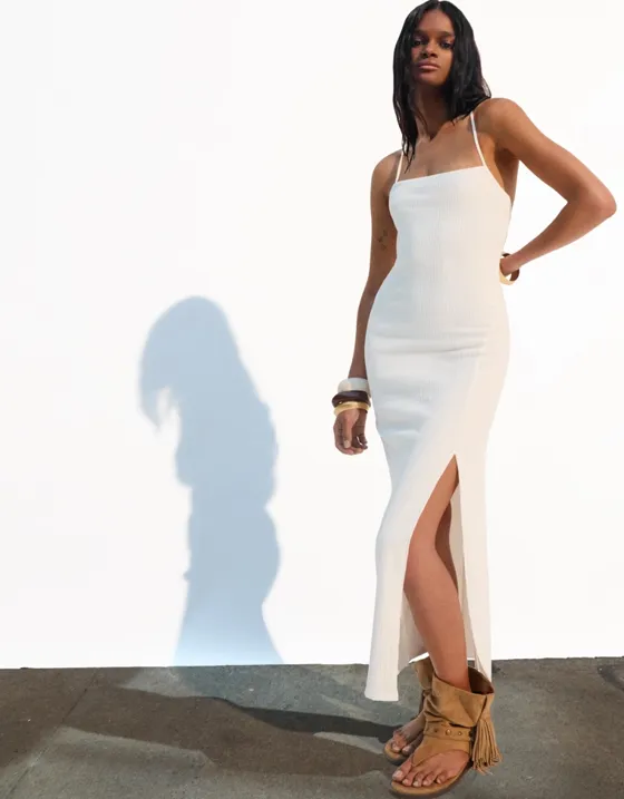 Платье миди в стиле рустик с бретелями