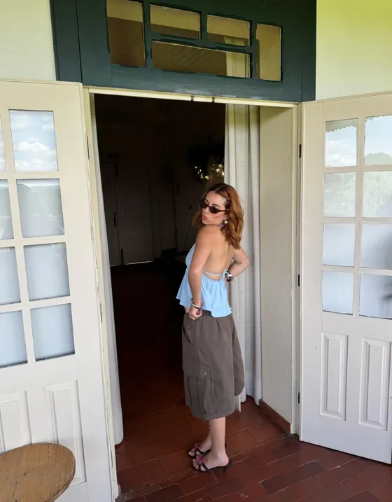 Топ из смесового льна с горловиной-халтер