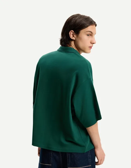 Поло оверсайз с короткими рукавами и принтом