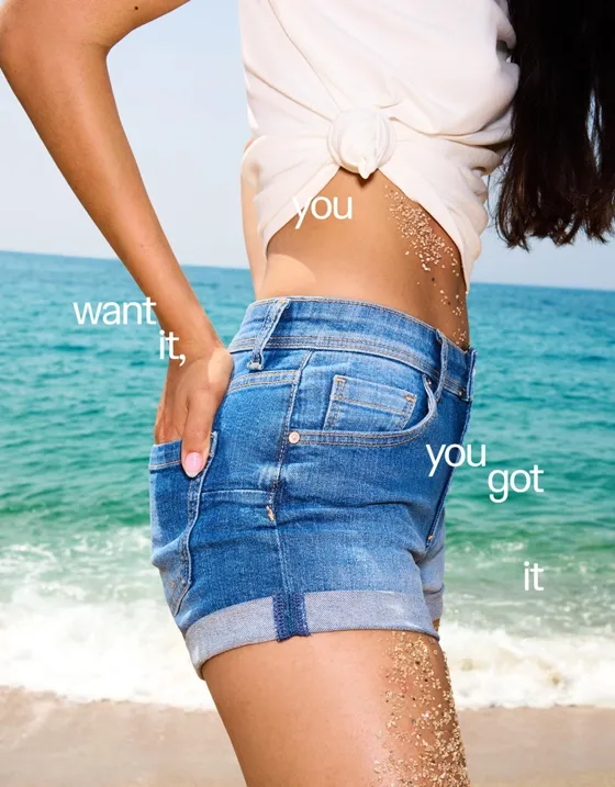 Джинсовые шорты с отворотами