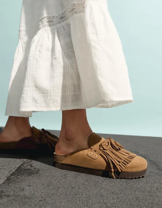 КОЖАНЫЕ сабо на плоской подошве с бахромой