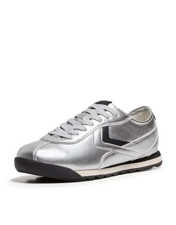 Кроссовки в стиле ретро