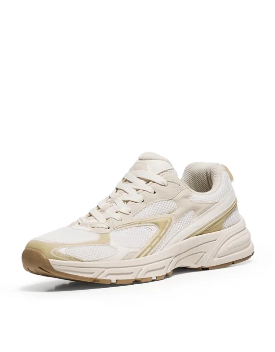 Кроссовки со вставками