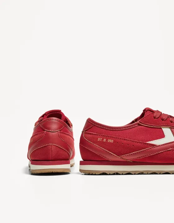 Кроссовки в стиле ретро