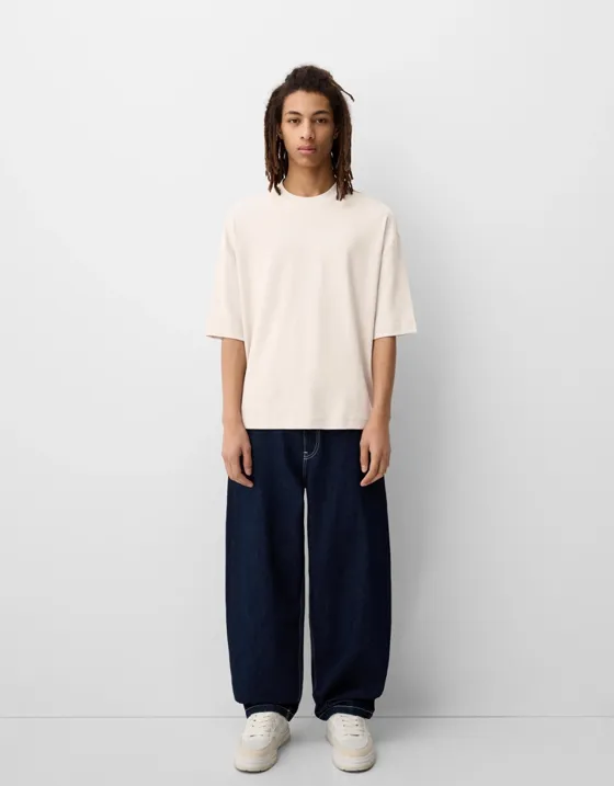 Футболка геометрического кроя