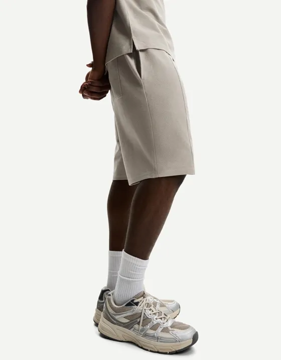 Шорты из рельефной ткани