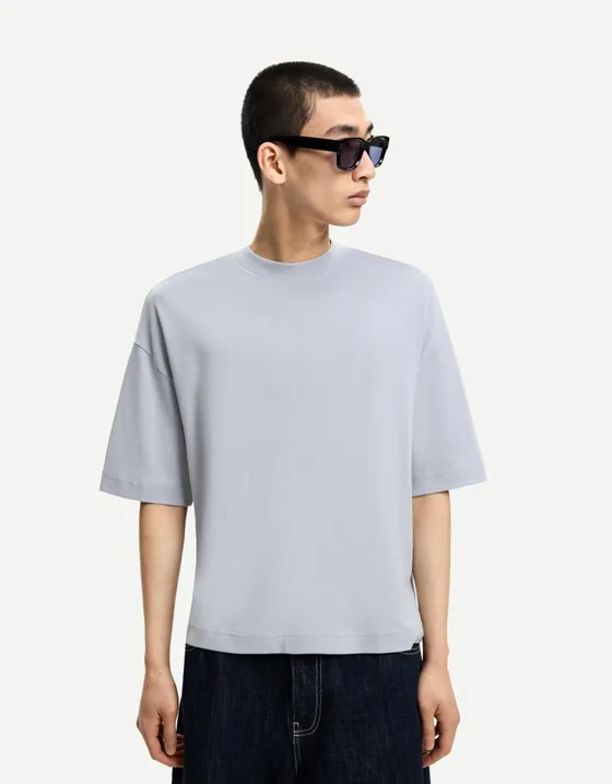 Футболка геометрического кроя