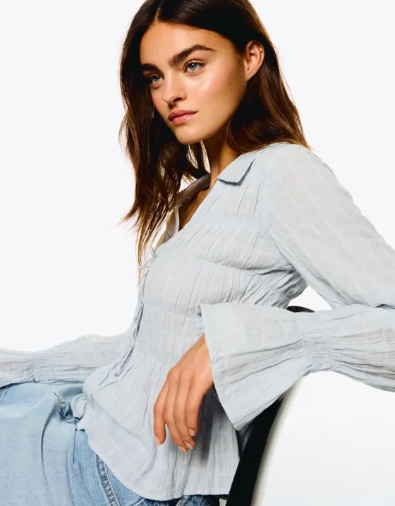 Рубашка в стиле рустик со сборками