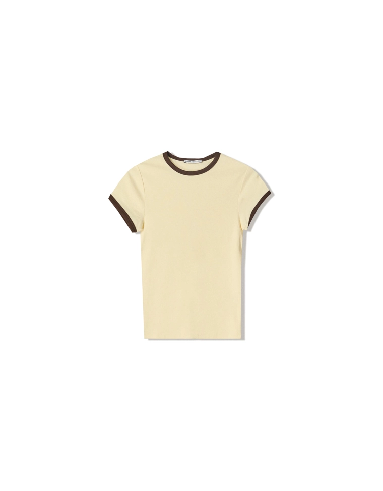 Футболка с контрастными деталями