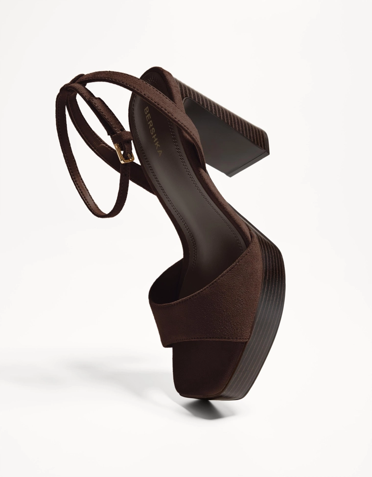 Босоножки на каблуке и платформе