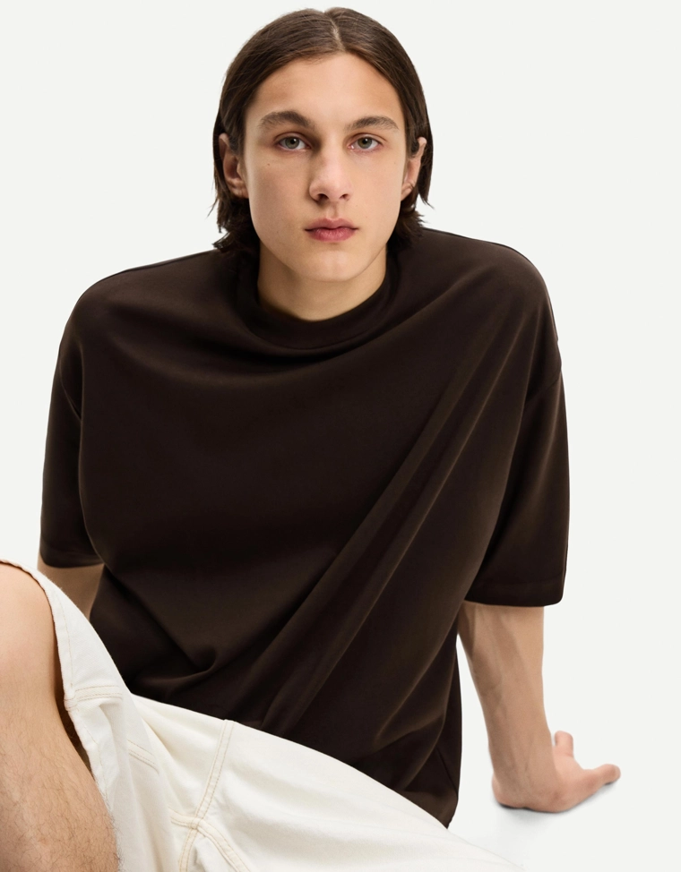 Футболка геометрического кроя