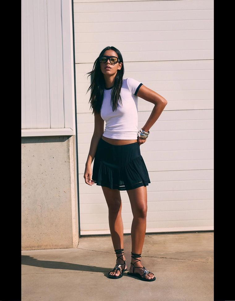 Короткая юбка с текстурным узором