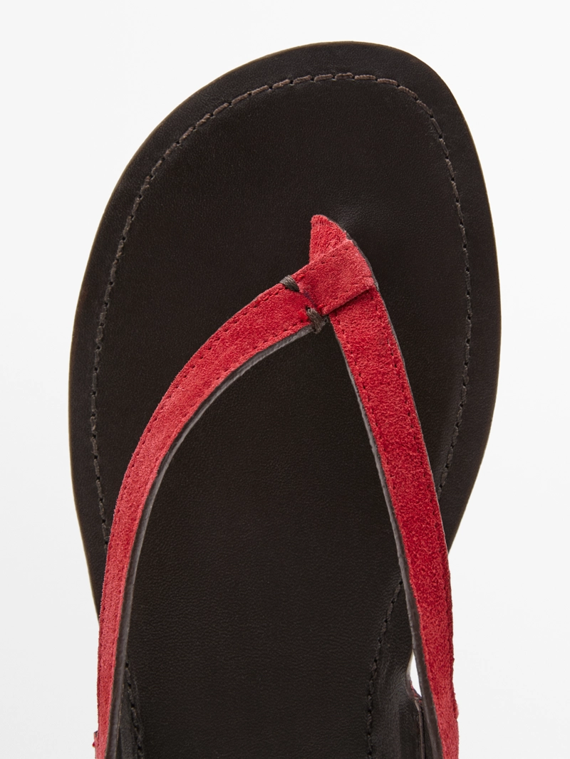 Сандалии из разделанной замши