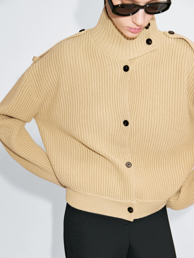 Кардиган с воротником-хомут из 100% шерсти