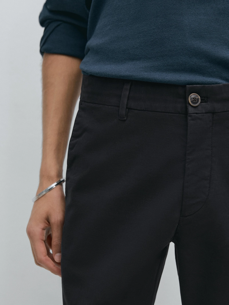 Брюки из 100% хлопка в облегающем крое