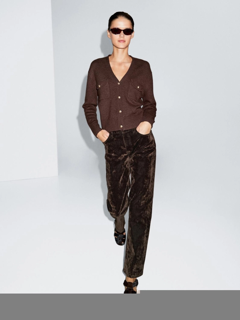 Кардиган с воротником v из вязаного полотна с пуговицами из золота