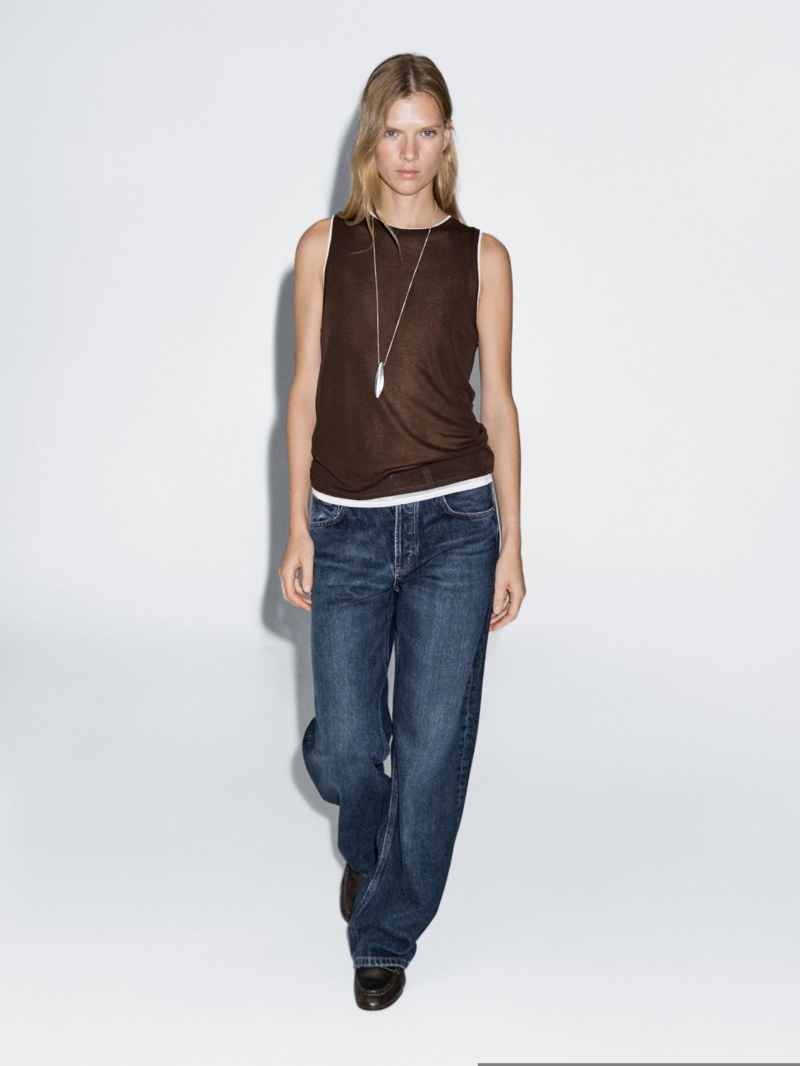 Майка без рукавов с двойной отделкой