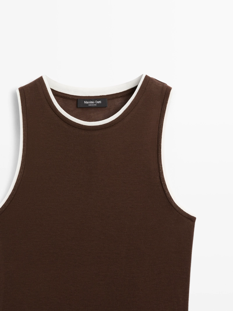 Майка без рукавов с двойной отделкой